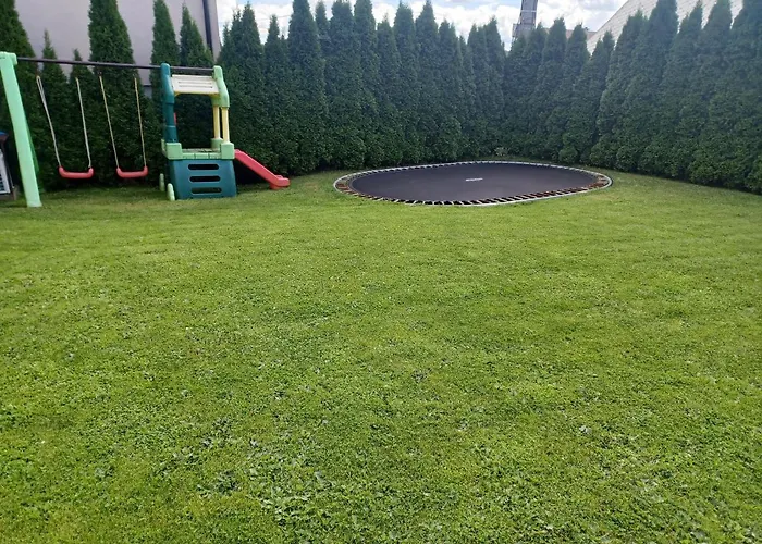 Rodinny Dom Petro S Wallbox Nabijanim Elektromobilu